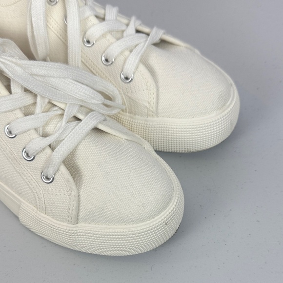 Just Fab Casual Athleisure First Timer Platform White Sneakers Size 9.5 - Picture 3 of 9